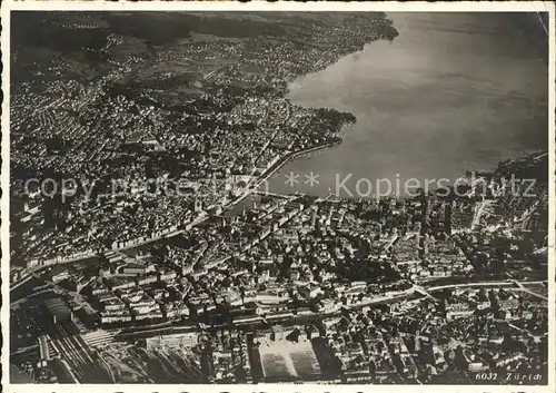 Zuerich Fliegeraufnahme Total mit See / Zuerich /Bz. Zuerich City