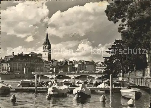 Zuerich Limmat mit Peterskirche Boote / Zuerich /Bz. Zuerich City