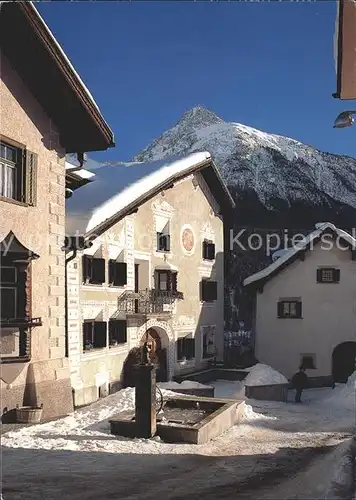 Scuol Dorfpartie Engadinerhaus Brunnen Kat. Scuol