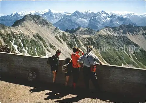 Lenzerheide Valbella Blick vom Gipfelrestaurant auf Berninagruppe Berguenerstoecke und Julierberge  Kat. Lenzerheide