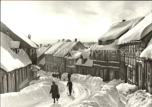 Benneckenstein Bahnhofstrasse vor den zwei Loewen Wintersportplatz Kat. Benneckenstein