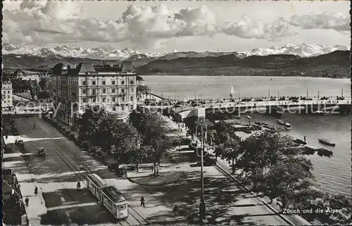 Zuerich Blick auf den Zuerichsee und die Alpen / Zuerich /Bz. Zuerich City