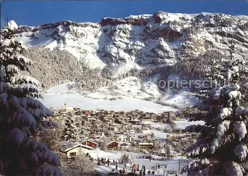 Flims Dorf mit Skiwiesen und Flimserstein Kat. Flims Dorf