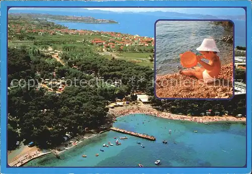 Zadar Borik Autocamp Borik Fliegeraufnahme Kind am Strand