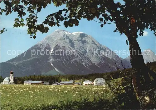 Oberleutasch bei Seefeld gegen Hohe Munde Kat. Leutasch Tirol
