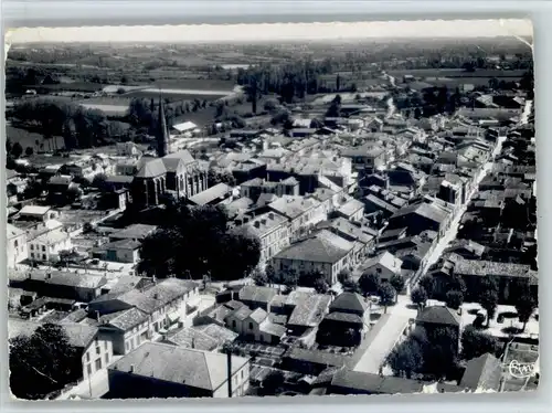 Miramont-de-Guyenne Miramont Fliegeraufnahme x / Miramont-de-Guyenne /Arrond. de Marmande