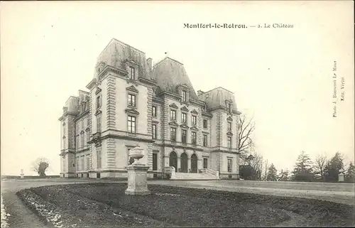 Montfort-le-Gesnois Chateau / Montfort-le-Gesnois /Arrond. de Mamers