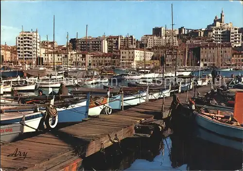 Marseille Le Vieux Port avec ses Barques de Peche Kat. Marseille