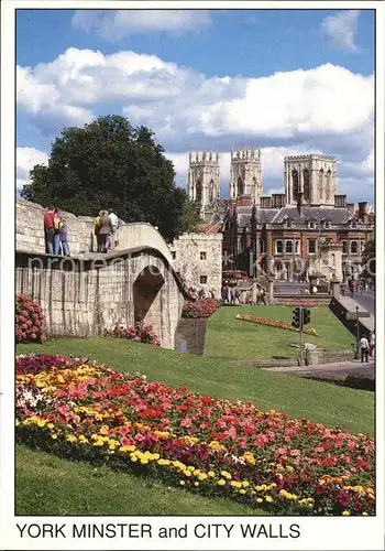 York UK Minster and City Walls Kat. York