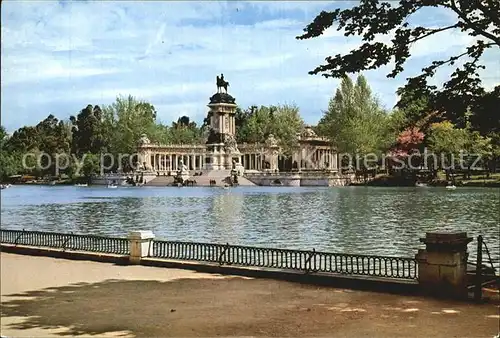 Madrid Spain Estangue del Retiro Monumento Park Denkmal Kat. Madrid