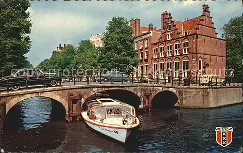 Amsterdam Niederlande Voorburgwal met Huis aan de drie grachten Kat. Amsterdam