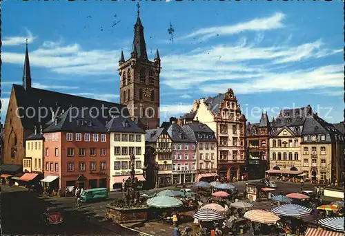 Trier Hauptmarkt mit Petrusbrunnen und St. Gangolph Kat. Trier