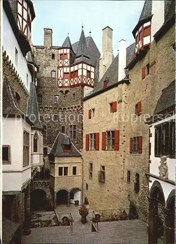 Burg Eltz Burghof Kat. Wierschem