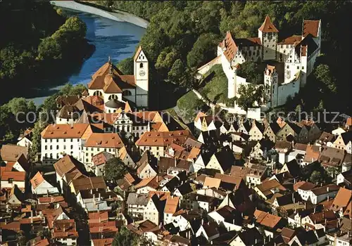 Fuessen Allgaeu Fliegeraufnahme Altstadt mit Hohem Schloss und Kloster St. Mang Kat. Fuessen