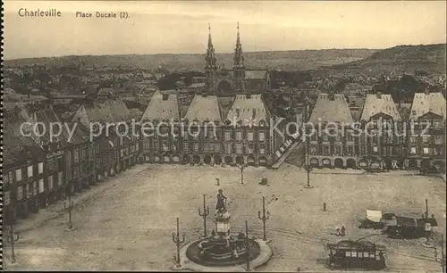 Charleville Mezieres Place Ducale Monument Eglise Kat. Charleville Mezieres