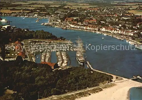 Travemuende Ostseebad Luftaufnahme Kat. Luebeck