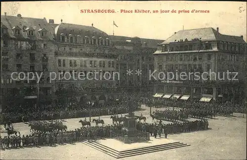 Strasbourg Alsace Place Kleber un jour de prise d armes Kat. Strasbourg