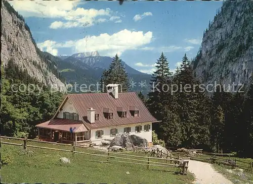 Ramsau Berchtesgaden Berggaststaette Wimbachschloss mit Untersberg Berchtesgadener Alpen Kat. Ramsau b.Berchtesgaden