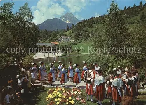 Mittenwald Bayern Kurpark Wetterstein Trachtengruppe Kat. Mittenwald