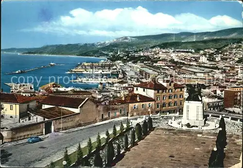 Trieste Panorama da S Giusto Monumento ai Caduti Kat. Trieste