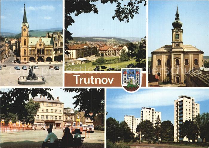 AK / Ansichtskarte Trutnov Pamatnik osvobozeni s budovou ONV Kat