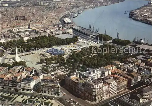 Bordeaux Les Quinconces Monument des Girondins Quais Grand Pont vue aerienne Kat. Bordeaux