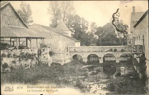 Beaumont-du-Gatinais Chateau et les Fosses / Beaumont-du-Gatinais /Arrond. de Fontainebleau