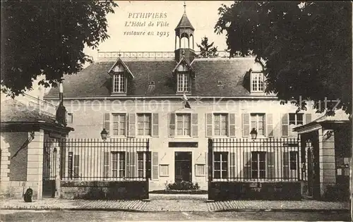 Pithiviers Loiret Hotel de Ville restaure en 1925 Kat. Pithiviers
