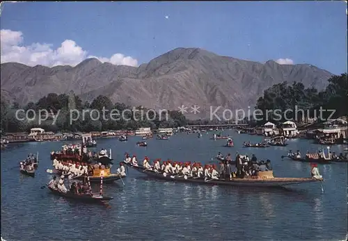 Srinagar Regatta on the river Jhelum  Kat. Srinagar