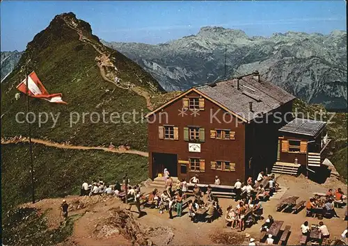 Vorarlberg Wormser Huette gegen Rote Wand Kat. Oesterreich