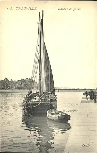 Trouville sur Mer Barque de peche Kat. Trouville sur Mer