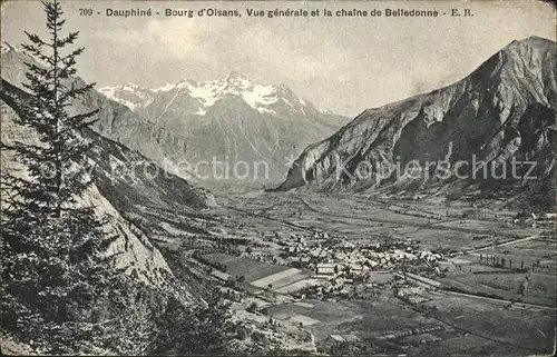 Bourg d Oisans Vue generale et la chaine de Belledonne Montagnes Kat. Le Bourg d Oisans