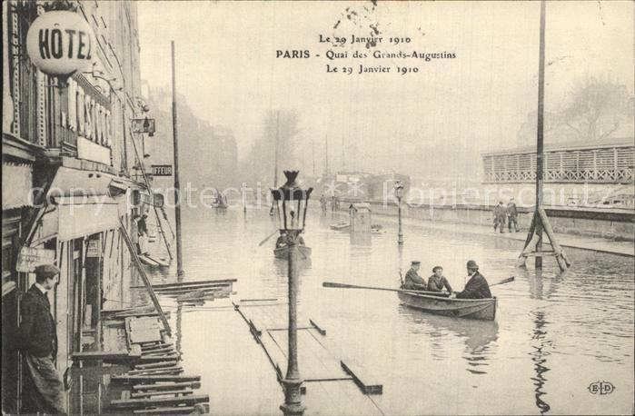 Paris Inondations Quai Des Grands Augustins La Crue De La Seine