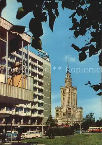 Warszawa Palac Kultury i Nauki z lewej hotel Metropol Kat. Warschau Polen