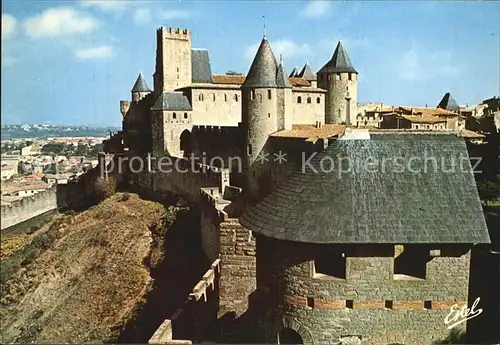 Carcassonne Chateau Comtal Au premier plan la tour du Four Saint Nazaire Kat. Carcassonne