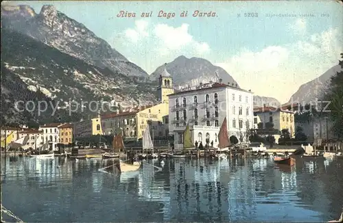 Riva del Garda Teilansicht mit Hafen  Kat. 