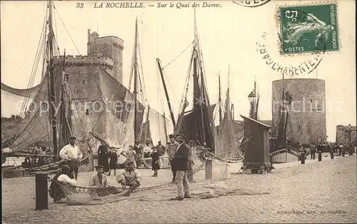 La Rochelle Charente Maritime Sur le Quai des Dames Kat. La Rochelle