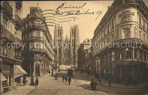 Bruxelles Bruessel Rue et l Eglise Sainte Gudule Kat. 