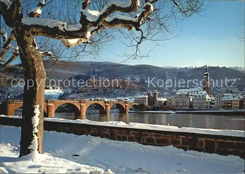 Heidelberg Neckar Bruecke und Schloss im Winter Kat. Heidelberg