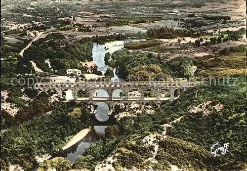 Languedoc Roussillon Fliegeraufnahme le Pont du Gard Kat. Montpellier de Medillan