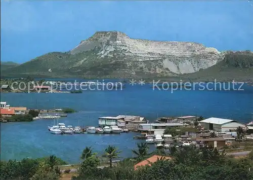 Curacao Niederlaendische Antillen Spanish water with Tafelberg Kat. Niederlaendische Antillen