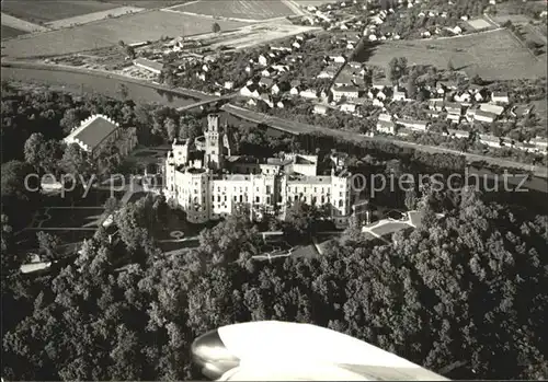 Hluboka Vltavou Fliegeraufnahme mit Schloss Kat. Frauenberg