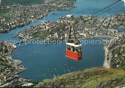 Bergen Norwegen Ulriksbanen Utsikt over byen med Store Lungegardsvann Bergbahn Kat. Norwegen