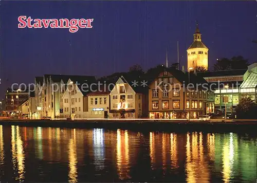 Stavanger Uferpromenade am Hafen Kirche Nachtaufnahme Kat. Stavanger