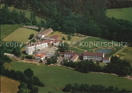 Neukirchen Knuellgebirge Luftaufnahme Rehabilitationscentrum Urbachtal Klinik Bartsch Kat. Neukirchen