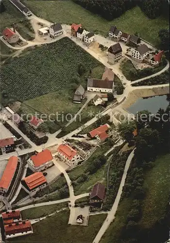 Hagen Lage Lippe Westfaelisches Freilichtmuseum Museumsdorf und die Gruppen Holz Papier Draht und Sensen Kat. Lage