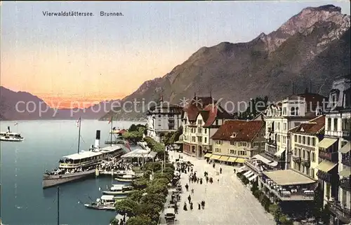 Brunnen Vierwaldstaettersee SZ Dampfer Anlegestelle Uferpromenade Alpen Kat. Brunnen