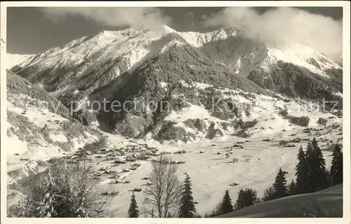 Klosters Dorf Winterpanorama Alpen