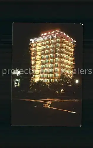 Slatni Pjassazi Hotel Metropol bei Nacht