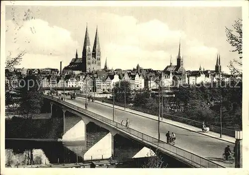 Luebeck Blick ueber Marienbruecke zur Stadt Kat. Luebeck